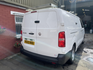 2022 Vauxhall Vivaro 1.5 Turbo D 2900 Dynamic in White — image 5