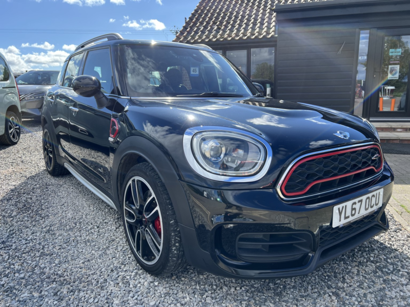 2018 MINI Countryman 2.0 John Cooper Works All4 in Black — image 1