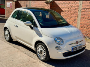 2013 Fiat 500 1.2 Lounge Euro 4 3dr in White — image 2