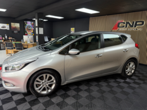 2013 Kia Ceed 1.6 Crdi Ecodynamics 2 Hatchback 5dr Diesel Manual Euro 5 (s/s) (126 Bhp) in Silver — image 6