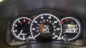 2014 Nissan Note 1.5 Dci Acenta Premium Euro 5 (s/s) 5dr in Red — image 3