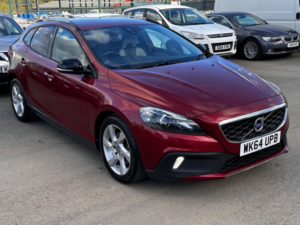 2014 Volvo V40 Cross Country 1.6 D2 Lux in Red — image 6