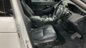 2019 Land Rover Range Rover Evoque 2.0 D180 R-Dynamic Se Auto 4WD Euro 6 (s/s) 5dr in White — image 3