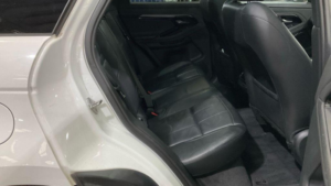 2019 Land Rover Range Rover Evoque 2.0 D180 R-Dynamic Se Auto 4WD Euro 6 (s/s) 5dr in White — image 4