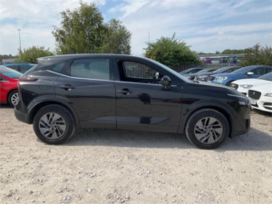 2022 Nissan Qashqai 1.3 Dig-T Mhev Acenta Premium Xtron Euro 6 (s/s) 5dr in Black — image 6