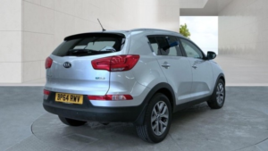 2015 Kia Sportage 1.7 Crdi Ecodynamics 2 in Silver — image 4