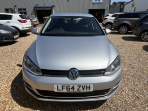 2014 Volkswagen Golf 1.6 Tdi Bluemotion Tech Se in Silver — image 3