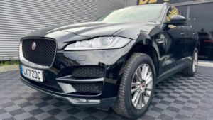 2017 Jaguar F-Pace 2.0 D180 Portfolio Auto AWD Euro 6 (s/s) 5dr in Black — image 5