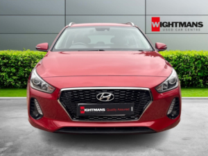 2017 Hyundai I30 1.0 I30 Tr Se Nav 1.0t 120ps in Red — image 2