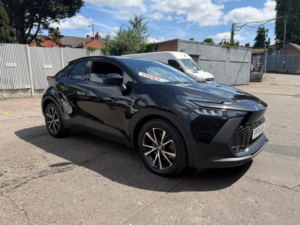 2025 Toyota C-Hr 2.0 Vvt 13.6kwh Design SUV 5dr Petrol Plug-In Hybrid CVT Euro 6 (s/s) (223 Ps) in Black — image 2
