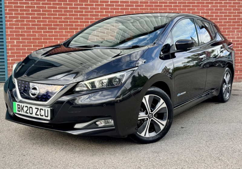 2020 Nissan Leaf 40kwh N-Connecta in Black — image 1