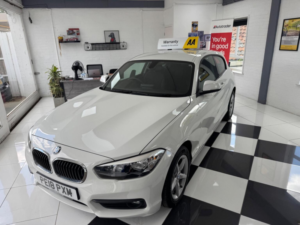 2017 BMW 1 Series 1.5 118i Se Euro 6 (s/s) 3dr in White — image 6