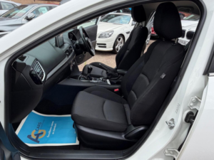 2015 Mazda Mazda3 2.0 Skyactiv-G Sport Nav Fastback Euro 6 (s/s) 4dr in White — image 4