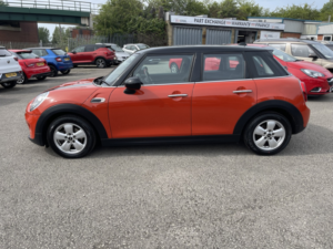 2018 MINI Hatch 1.5 5-Door Hatch Cooper in Orange — image 5