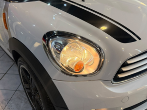 2013 MINI Countryman 1.6 Cooper D All4 Countryman in White — image 3
