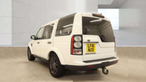 2016 Land Rover Discovery 4 3.0 Sd V6 Graphite Auto 4WD Euro 6 (s/s) 5dr in White — image 3