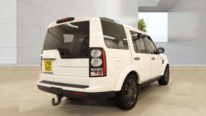 2016 Land Rover Discovery 4 3.0 Sd V6 Graphite Auto 4WD Euro 6 (s/s) 5dr in White — image 4
