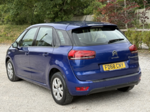 2018 Citroen C4 Spacetourer 1.2 Puretech Touch Edition in Blue — image 5