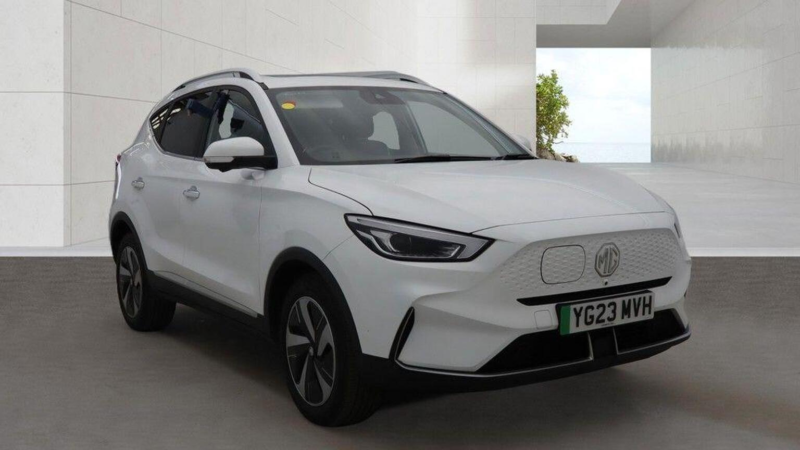 2023 MG MG Zs 72.6kwh Trophy Long Range Auto 5dr in White — image 1