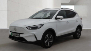 2023 MG MG Zs 72.6kwh Trophy Long Range Auto 5dr in White — image 2