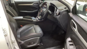 2023 MG MG Zs 72.6kwh Trophy Long Range Auto 5dr in White — image 5
