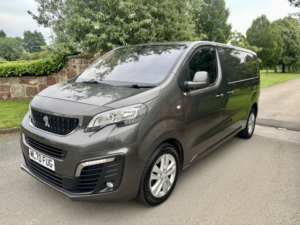 2020 Peugeot Expert 2.0 Bluehdi Asphalt 180 Auto 1200 Eu6 Ulez in Grey — image 2