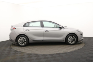 2022 Hyundai Ioniq 38.3kwh Premium Hatchback 5dr Electric Auto (136 Ps) in Grey — image 2