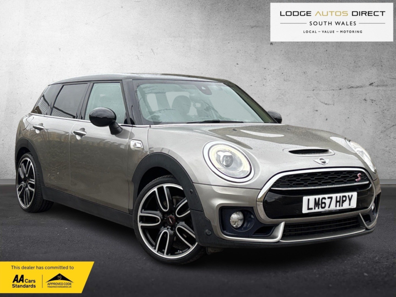 2017 MINI Clubman 2.0 Clubman Cooper S in Silver — image 1