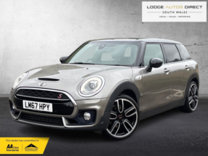 2017 MINI Clubman 2.0 Clubman Cooper S in Silver — image 5