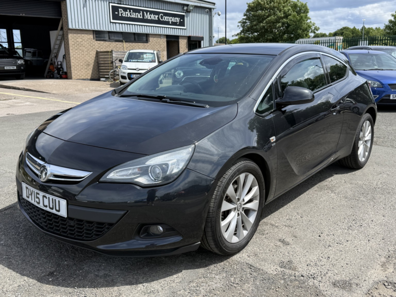 2015 Vauxhall Astra Gtc 2.0 Cdti Sri in Black — image 1
