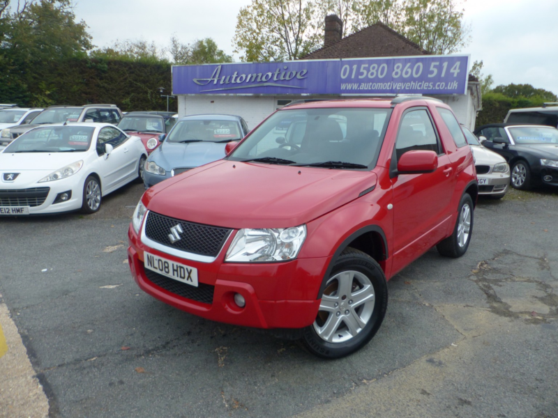 2008 Suzuki Grand Vitara 1.6 Vvt + in Red — image 1