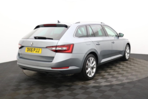 2016 Skoda Superb 2.0 Tsi Se L Executive Estate 5dr Petrol DSG Euro 6 (s/s) (220 Ps) in Grey — image 5