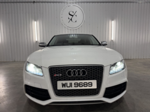 2010 Audi Rs5 4.2 Fsi V8 in White — image 6