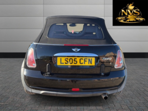 2005 MINI Convertible 1.6 Cooper Convertible in Black — image 6