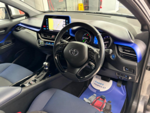 2018 Toyota C-Hr 1.8 Vvt-H Dynamic CVT Euro 6 (s/s) 5dr in Grey — image 6