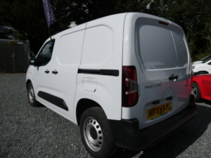 2024 Peugeot Partner 1.5 Bluehdi 1000 Professional Premium + Standard Panel Van 5dr Diesel Manual Swb Euro 6 (s/s) (100 Bhp) in White — image 6