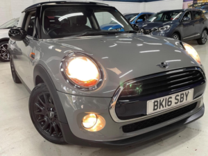 2016 MINI Hatch