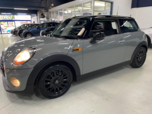2016 MINI Hatch 1.5 Cooper Euro 6 (s/s) 3dr in Grey — image 4