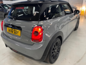 2016 MINI Hatch 1.5 Cooper Euro 6 (s/s) 3dr in Grey — image 6