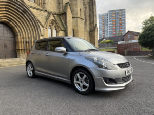 2013 Suzuki Swift Hatchback (2010 - 2017) in Gold — image 2
