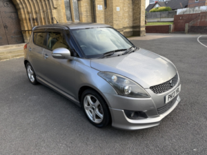 2013 Suzuki Swift Hatchback (2010 - 2017) in Gold — image 4