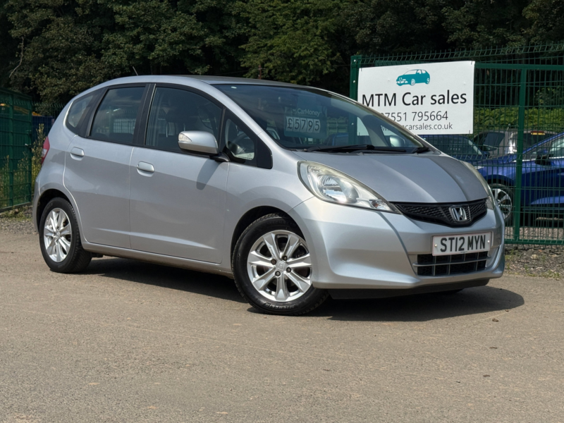 2012 Honda Jazz 1.4 I-Vtec Es Hatchback 5dr Petrol CVT Euro 5 (99 Ps) in Silver — image 1