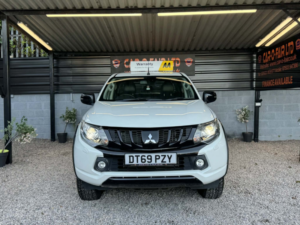 2020 Mitsubishi L200 2.4 Di-D Dc Challenger in White — image 2
