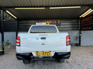 2020 Mitsubishi L200 2.4 Di-D Dc Challenger in White — image 6