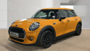 2016 MINI Hatch 1.2 One Euro 6 (s/s) 5dr in Orange — image 2