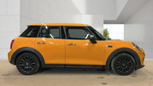 2016 MINI Hatch 1.2 One Euro 6 (s/s) 5dr in Orange — image 5
