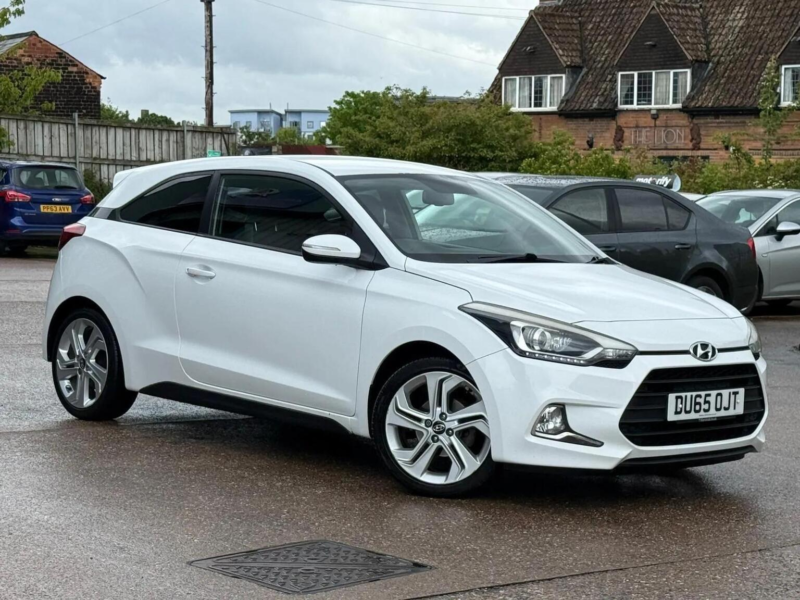 2015 Hyundai I20 1.2 Blue Drive Sport Nav Euro 6 (s/s) 3dr in White — image 1