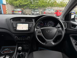 2015 Hyundai I20 1.2 Blue Drive Sport Nav Euro 6 (s/s) 3dr in White — image 4