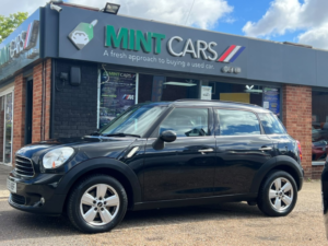 2015 MINI Countryman 1.6 Cooper D Countryman in Black — image 3