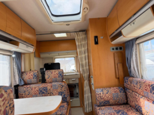 2004 Hymer C-Class Motorhome Fiat Ducato 2.0hdi - 5 Berth - 6 Belts in White — image 2